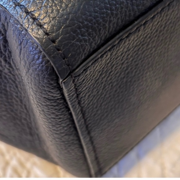 Coach Black Turnlock Chain Pebble Leather Tote Bag (57107) EUC - Picture 5 of 5